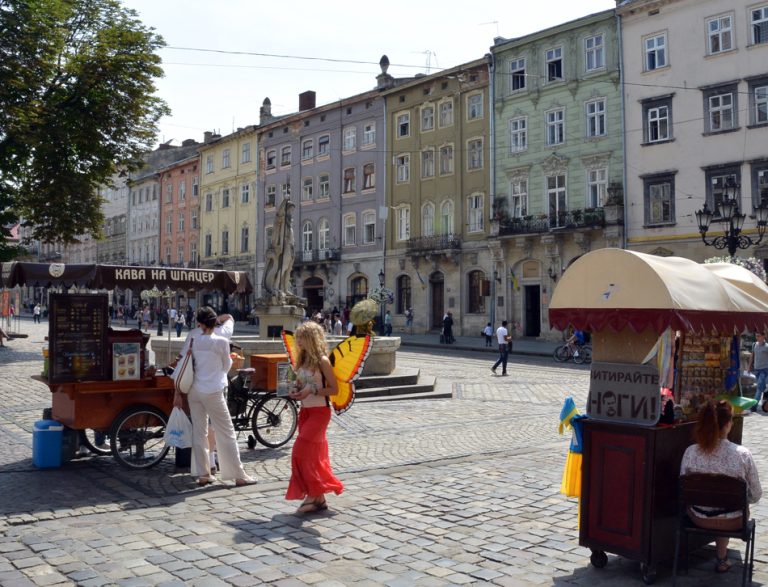 Piazza Lviv Rynok