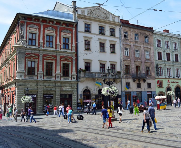 Piazza Lviv Rynok