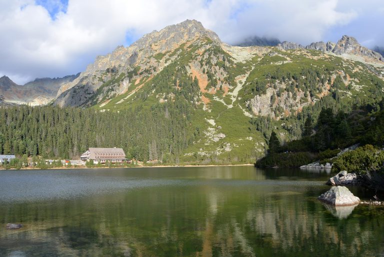 Popradske pleso lake