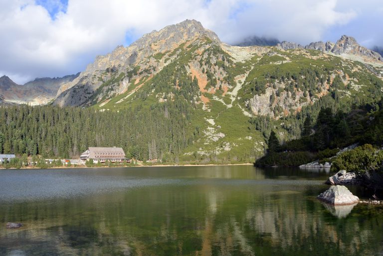Popradske pleso lake