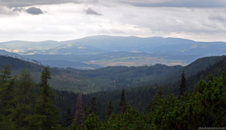 Hiking route from Lake Poprad to Shtrebske pleso