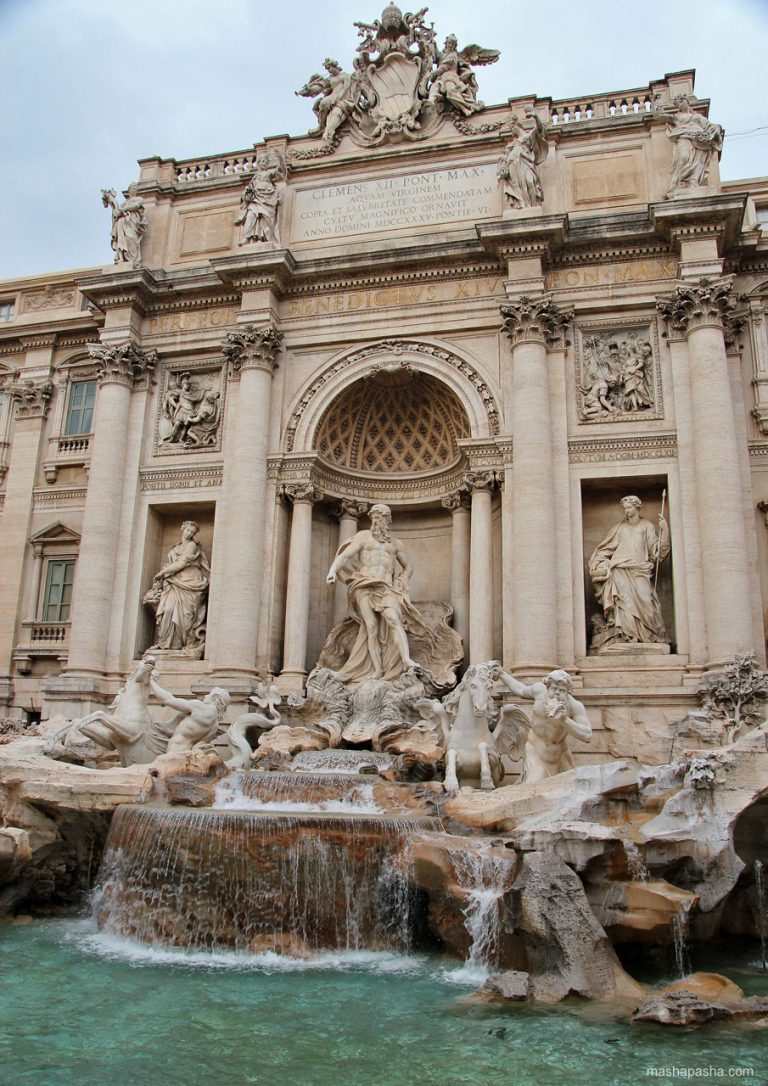 Fountain di Trevi, Rome, Italy