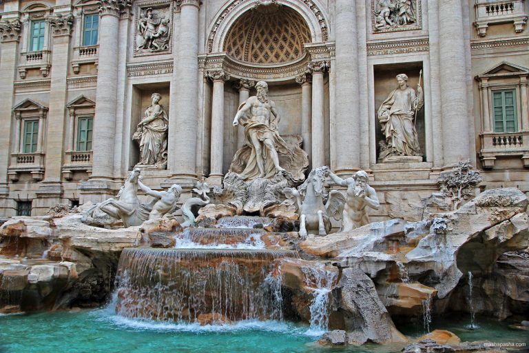 Fountain di Trevi, Rome, Italy
