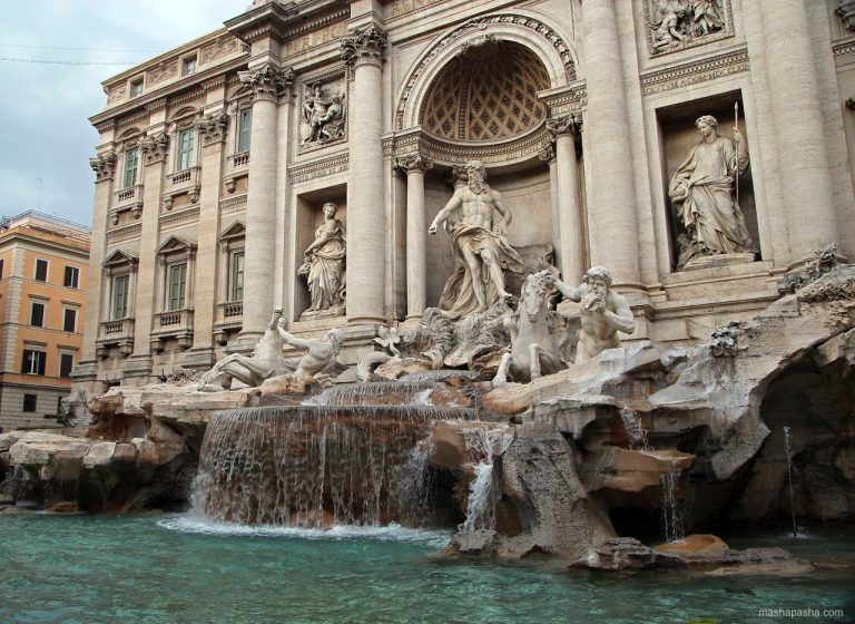 Fountain di Trevi, Rome, Italy