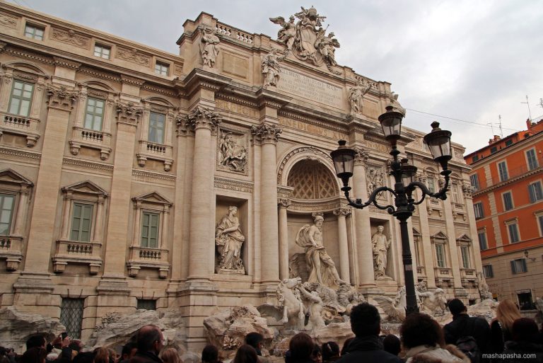 Fountain di Trevi, Rome, Italy