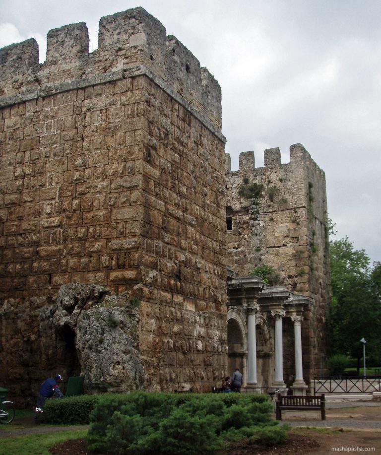 Hadrian’s Gate, Antalya