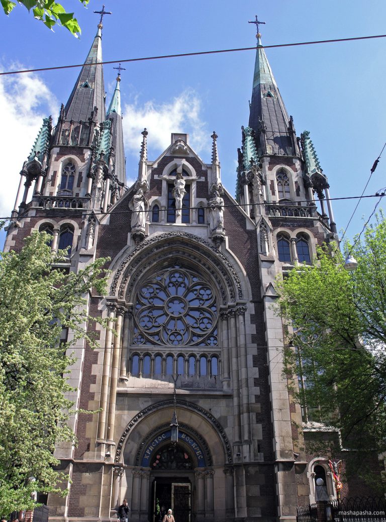 Chiesa delle Sante Olha ed Elisabetta, Lviv