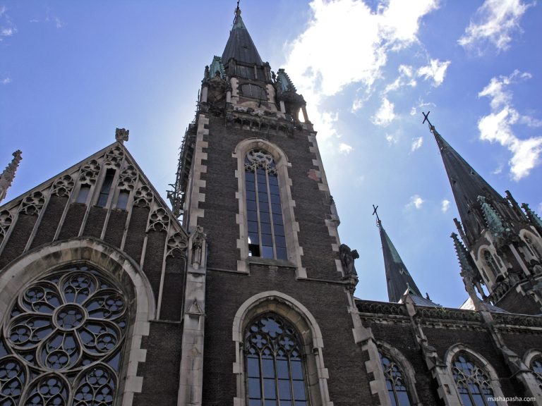 Chiesa delle Sante Olha ed Elisabetta, Lviv