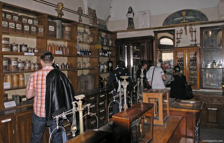 Museo della Farmacia di Lviv