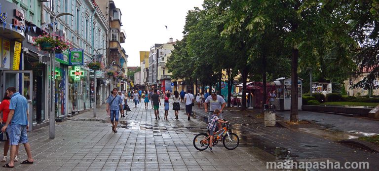 Aleksandrovska, Burgas pedestrian center
