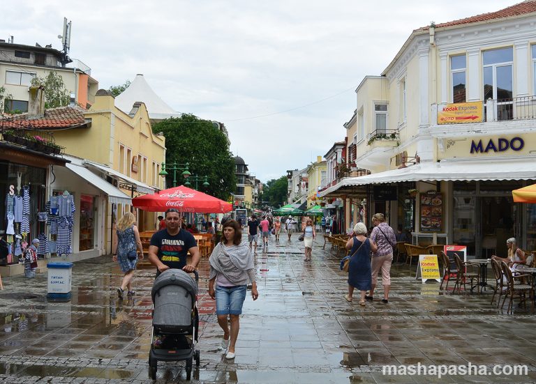 Aleksandrovska, Burgas pedestrian center