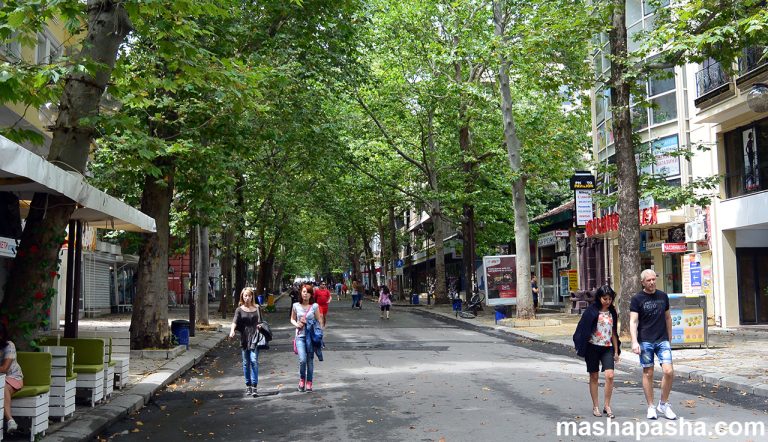 Aleksandrovska, Burgas pedestrian center