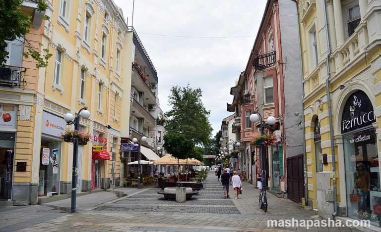 Aleksandrovska, Burgas pedestrian center
