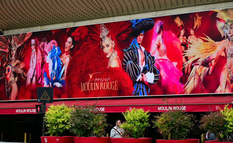 Cabaret Moulin Rouge, Paris