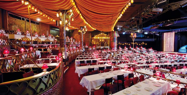 Cabaret Moulin Rouge, Paris