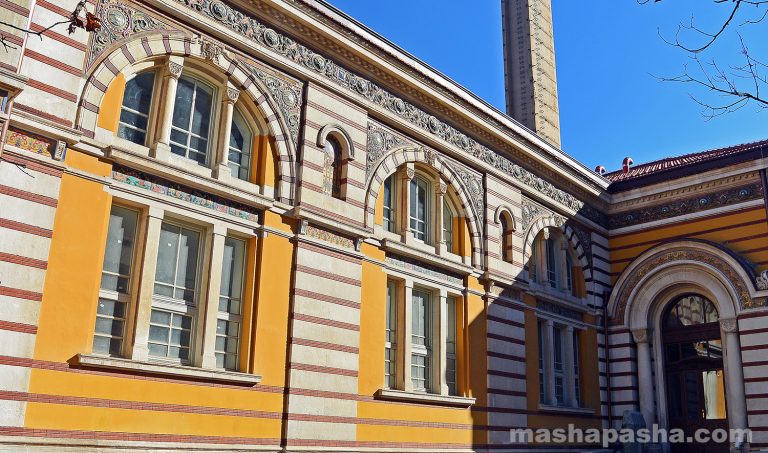 Central Mineral Baths / history museum