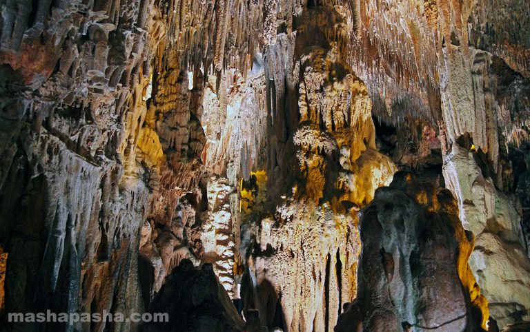 Damlatash Cave