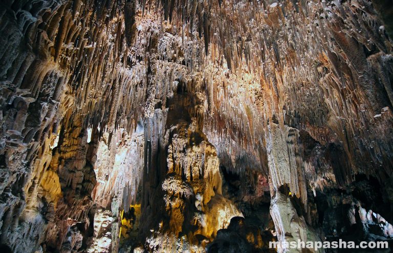 Damlatash Cave