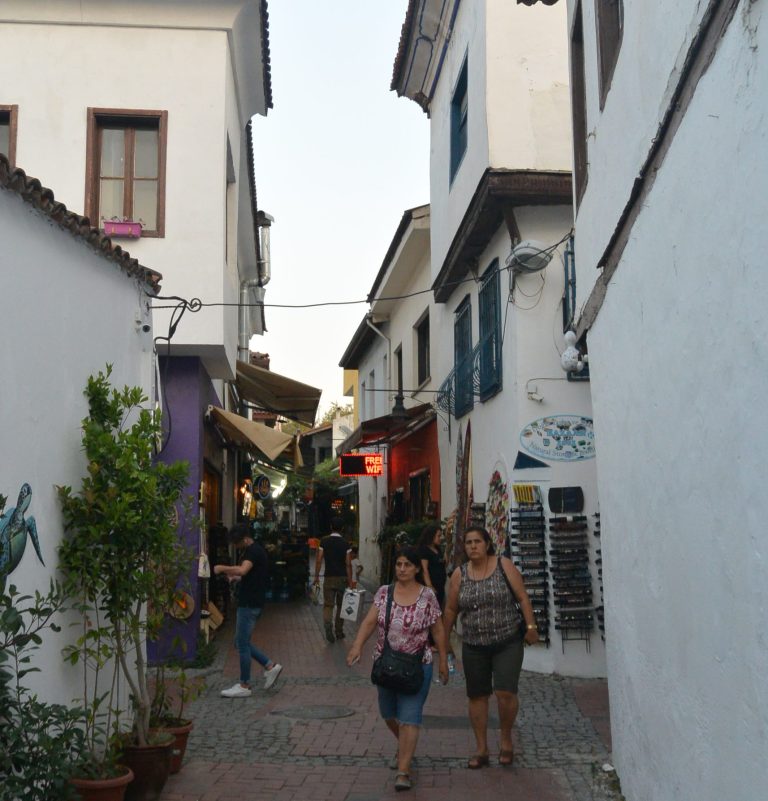 Kusadasi Center / Grand Market