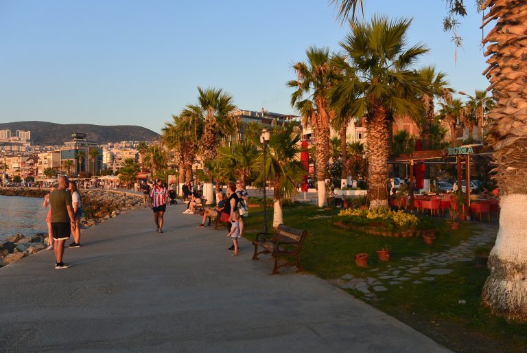 Kusadasi promenade