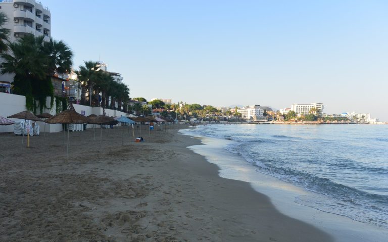 Plage réservée aux femmes à Kusadasi, en Turquie