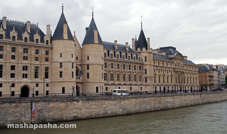 The Seine River / Boat trip