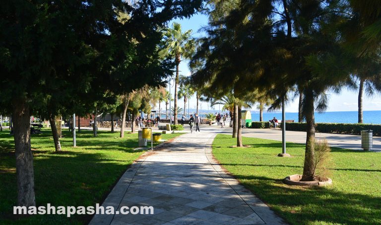 Limassol Molos Promenade