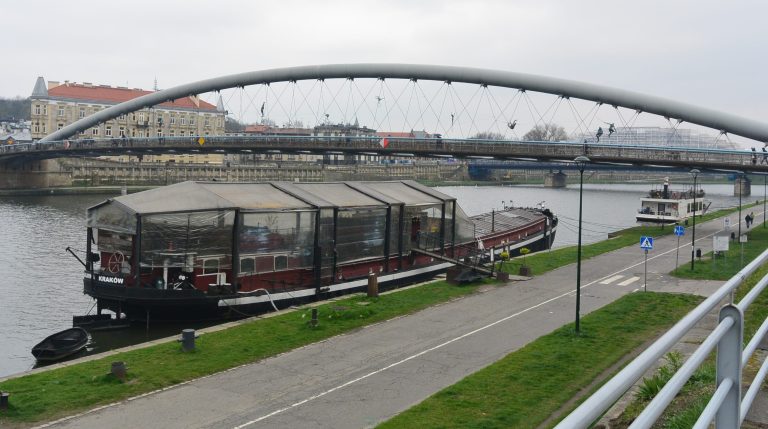Krakow Vistula promenade