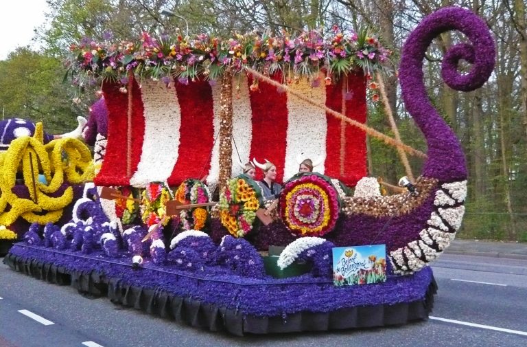 Bloemencorso Bollenstreek flower parade, Netherlands