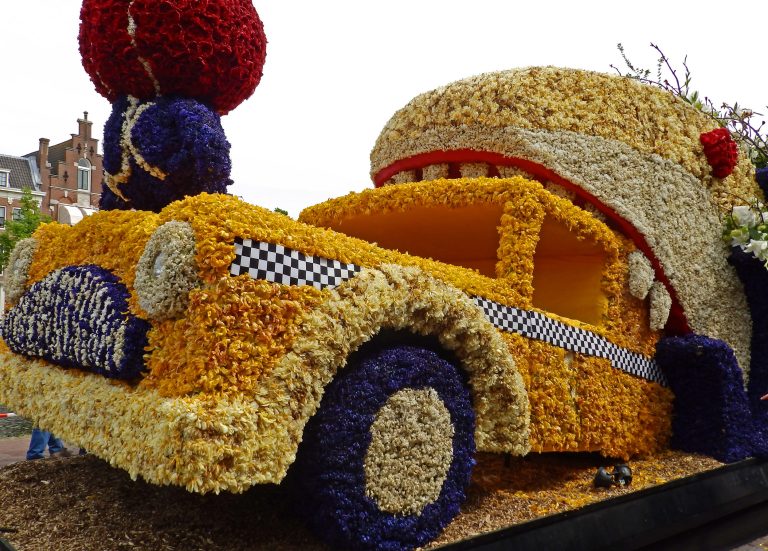 Bloemencorso Bollenstreek flower parade, Netherlands