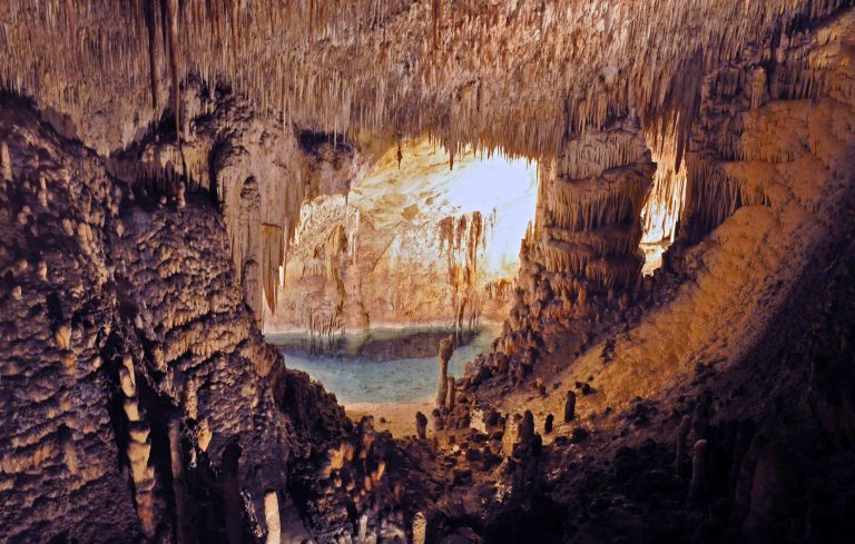 Cuevas del Drach, Majorca, Spain