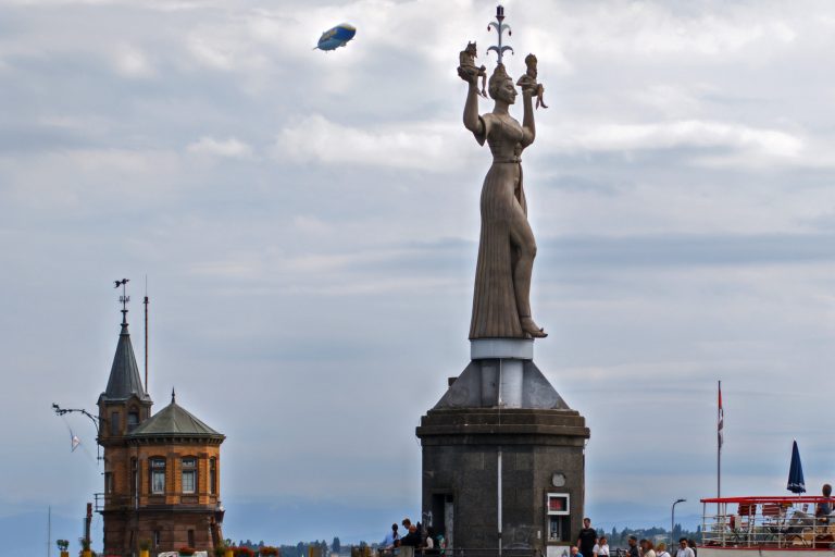 Volar en un zepelín en Alemania – Friedrichshafen