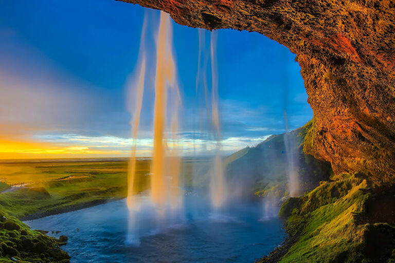 Seljalandsfoss waterfall, Rangárþing Eystra, Iceland