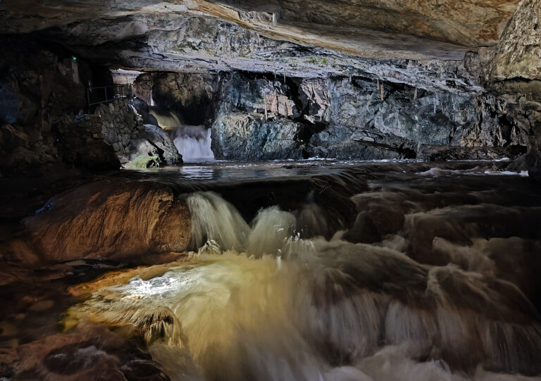 Grotte di San Beato (St. Beatus-Höhlen), Svizzera