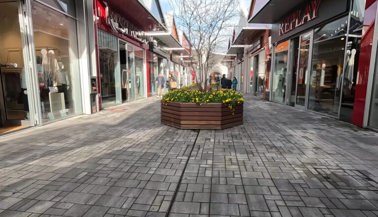 Scalo Milano Outlet, Italy