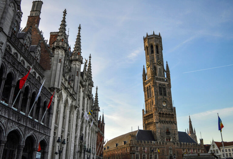Campanile di Bruges e Markt, Bruges, Belgio