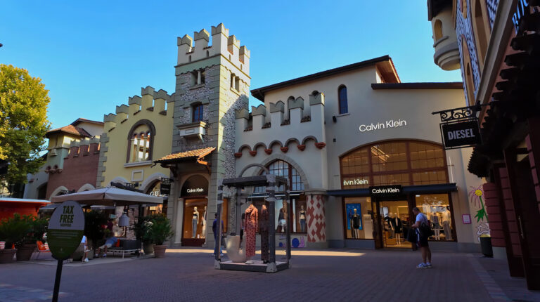 Fidenza Village outlet, Italy