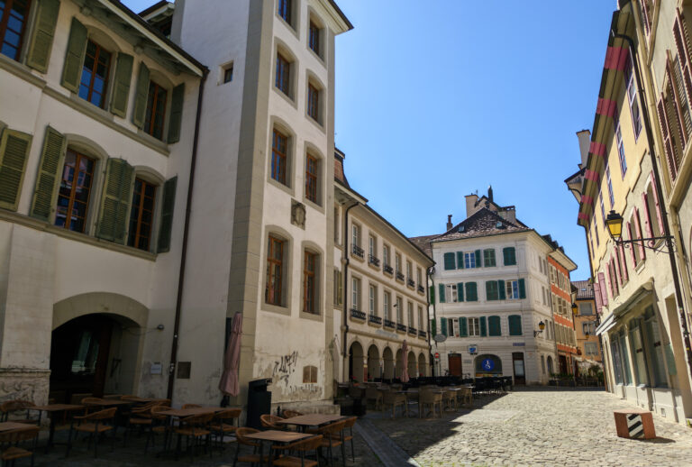 Castello e centro storico di Nyon, Svizzera