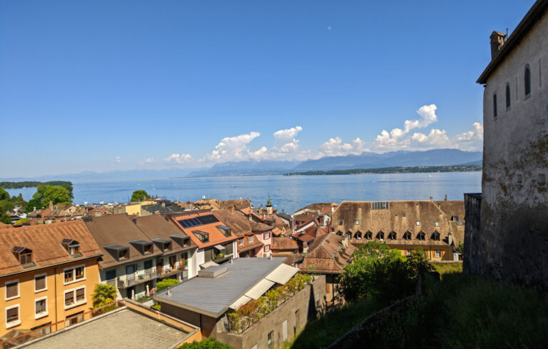Castello e centro storico di Nyon, Svizzera