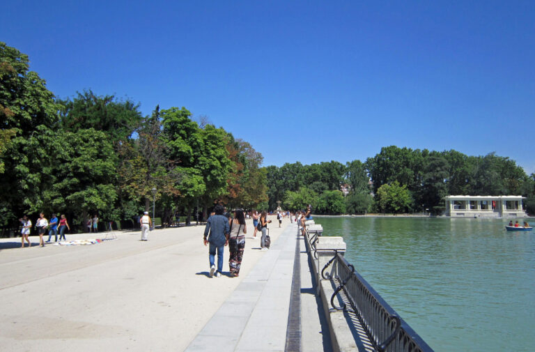 Parque del Retiro y Palacio de Cristal, Madrid, España