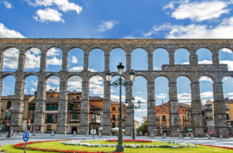 Acueducto romano de Segovia, España