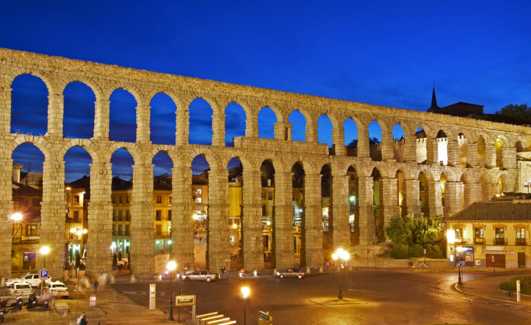 Acueducto romano de Segovia, España