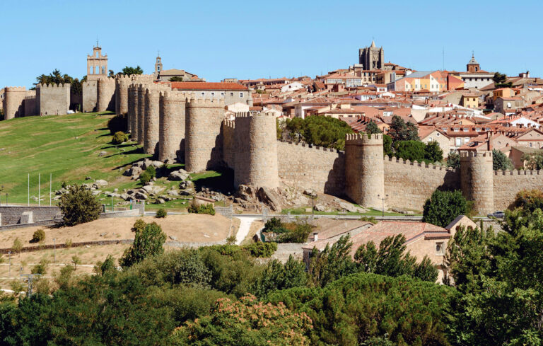 Casco antiguo y murallas de Ávila, España