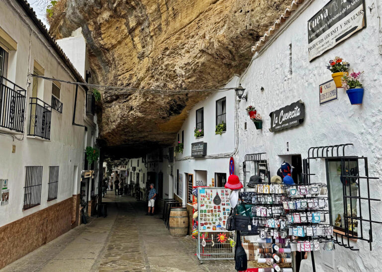 Setenil de las Bodegas, Andalucía, España