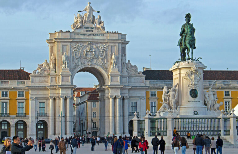 Plaza del Comercio (Praça do Comércio), Lisboa, Portugal